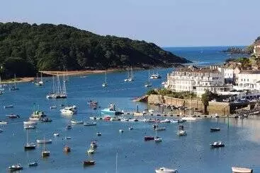 Cottage Normandy Watch