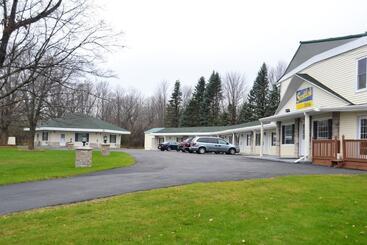 ホテル Scottish Inns Potsdam