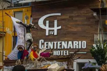 هتل Iv Centenario