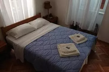 ペンション Maro Rooms