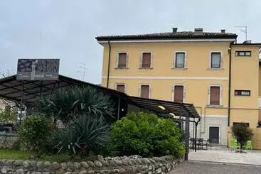 فندق Locanda Moscal