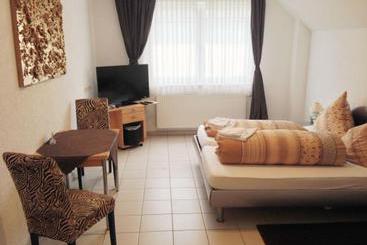 Пансион Nauheimer Gästehaus