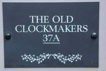 Dom wiejski The Old Clock Makers
