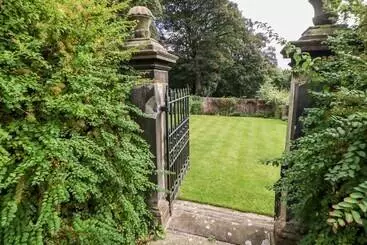 Underbank Hall Cottage
