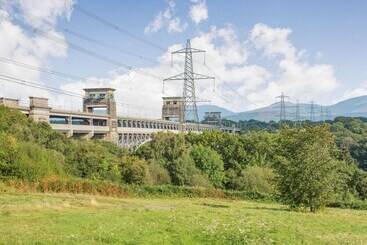 بيت ريفى Menai View