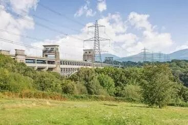 Mökkimajoitus Menai View