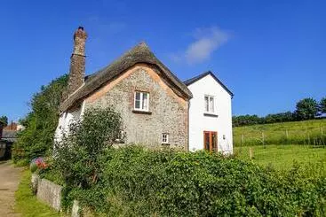 Cabane West Henstill House