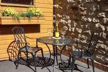 קוטג'' Setch Barn