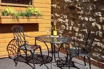 Mökkimajoitus Setch Barn