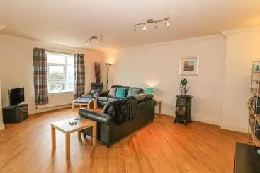 Mökkimajoitus Tywod A Mor