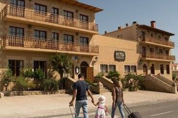 Hotel Miralles
