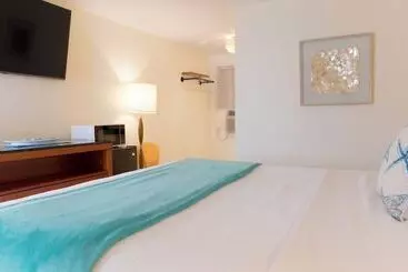 Broadway Court Motel