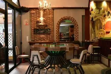 Epidavros Plaza Hotel   Music Bar