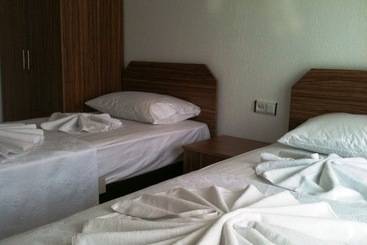 アパートホテル Gaye Apart