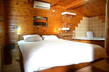 קוטג'' Nof Kinnert