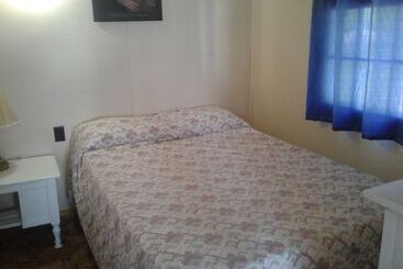 Vidéki Ház Minnehaha Camp Resort