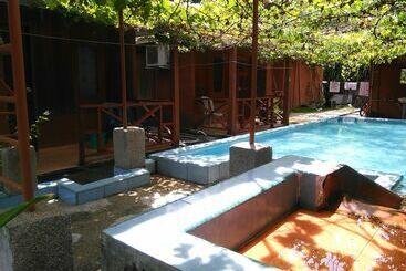 בית מלון כפרי Pangkor Inn Chalet