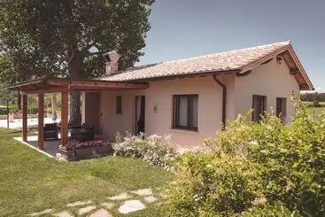 Maaseutuhotelli Agriturismo Querceto