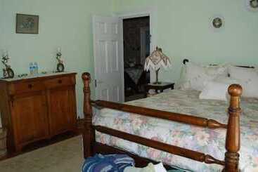 Heathercroft Bed And Breakfast