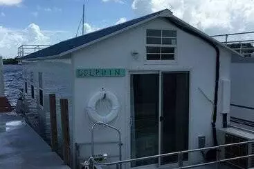 Hotelli Mangrove Marina And Resort Aqualodge Houseboats