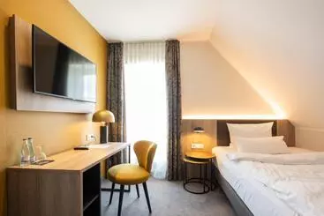 Отель Rheinischer Hof