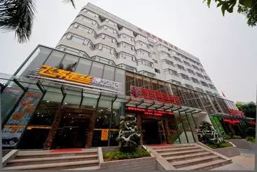 Hotel Bravo  Business