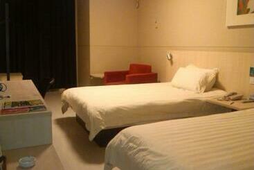 Hotel Jinjiang Inn Yancheng Railway Station