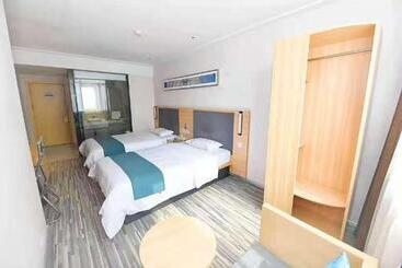 Отель City Comfort Inn Zhenjiang Dashikou Suning Plaza