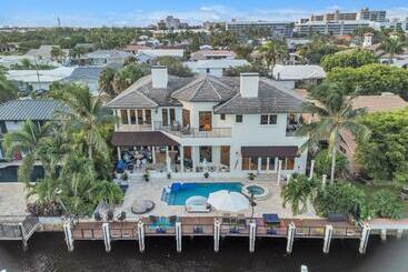 شقق خاصة سياحية Luxury Home Villa D  Amore Southern Florida Paradise Sleeps 12 Villa