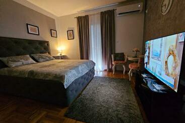 Turista apartmanok Studio Place 8