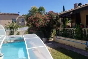 Aamiaismajoitus (B&B) Les Lauriers