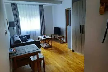 Turistihuoneistot Brzeće