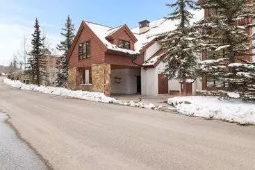 آپارتمان‌های توریست‌ها Emerald Elk At Village Creek By Avantstay Close To Slopes Village W Views