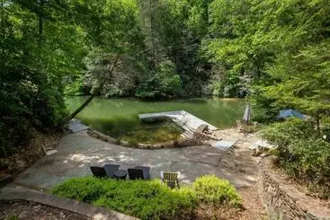 ツーリストアパートメント Lake Escape On Lake Lure Nc At Rumbling Bald Resort