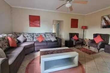 Majatalo Sunrise Serenity Guest House