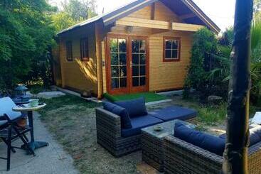 דירות לתיירים Normandy Cottage