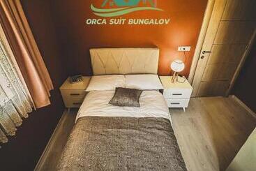 مبيت وإفطار Orca Bungalows