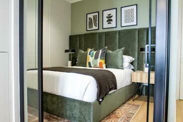 Apartaments turístics Executive Apartment At Ellipse Waterfall