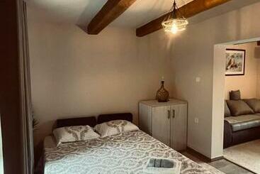 Vakantie-appartementen Old Wine