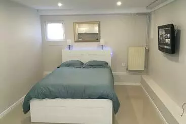 ツーリストアパートメント Studio Cosy   35m2   Paris  Disneyland   Rer A