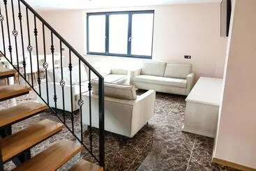 Pensão Casa 5ive