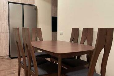 پانسیون Vardanants Apt