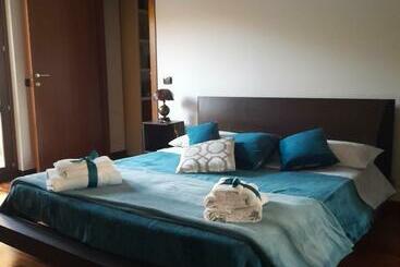 פנסיון Villa Mina