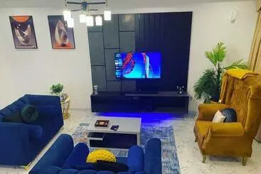 ツーリストアパートメント Mo Sovereign Apartments
