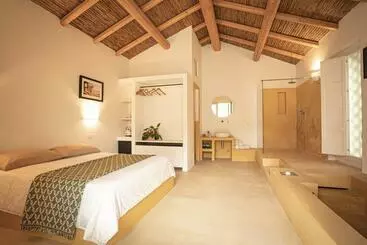 Majatalo Iardino Asce Lisària