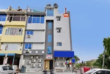 Hotel O Nitya
