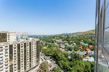 آپارتمانهای توریستها двухкомнатная жк алматы таурс достык жолдасбекова