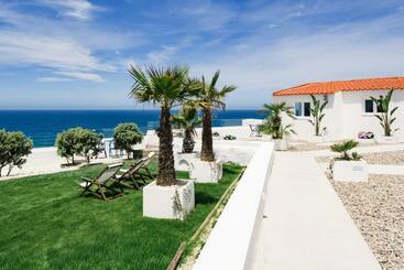 Апарт-отель Outpost   Ocean Casitas