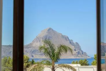 Aamiaismajoitus (B&B) La Dama