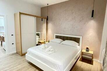 Pension (Hôtel basse catégorie) Arial Trinity Suites